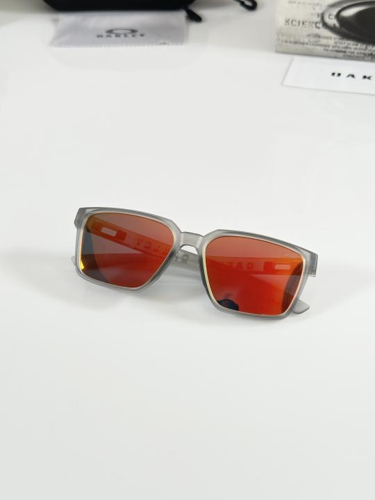 Oakley Sunglass