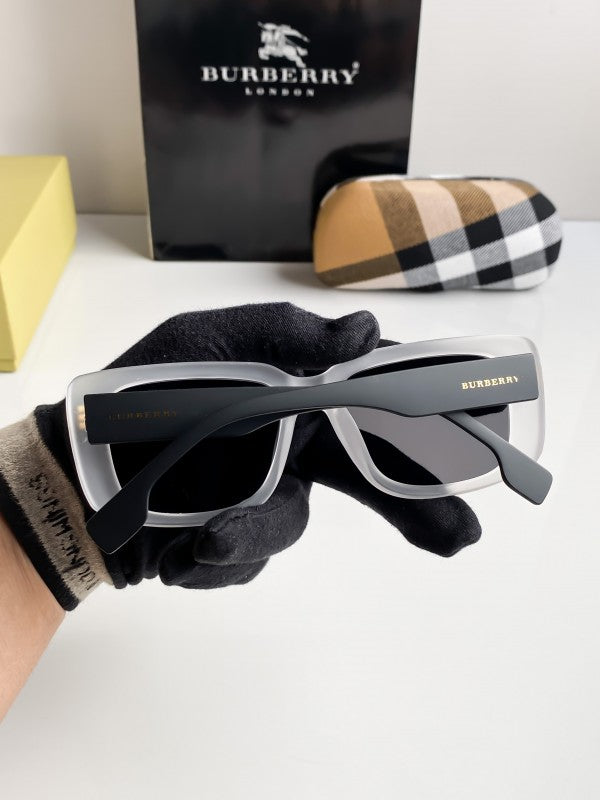 Burberry Sunglass