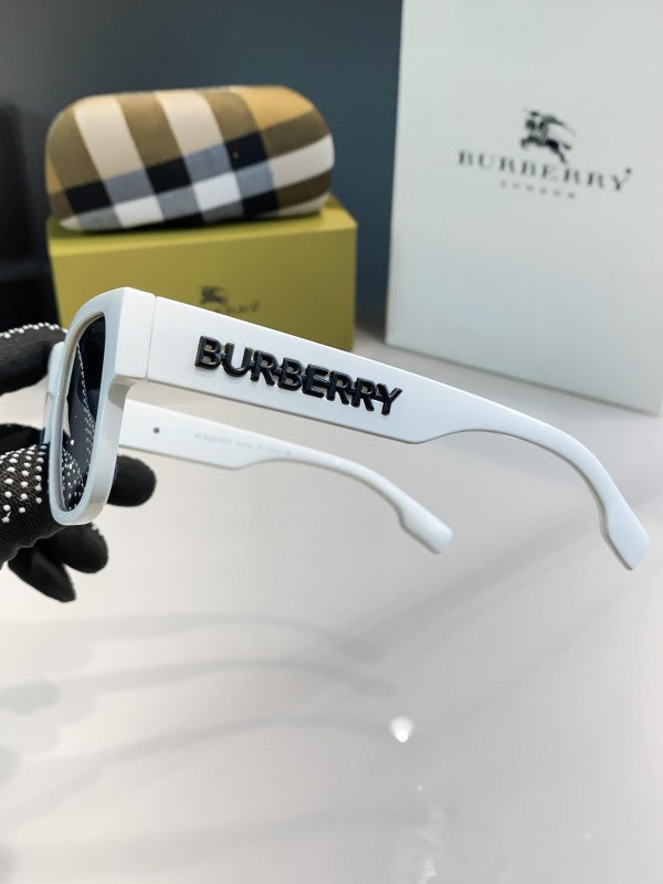 Burberry Sunglass