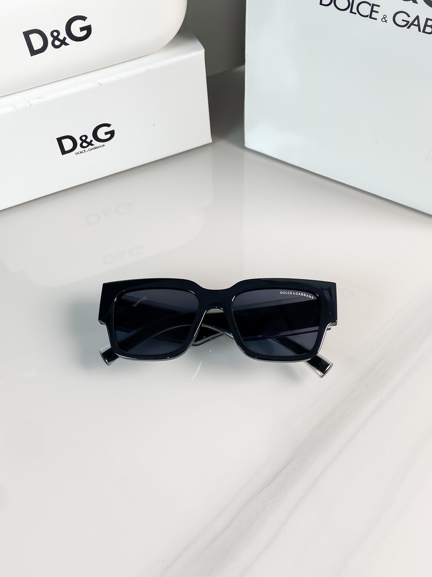Dolce & Gabbana Sunglass