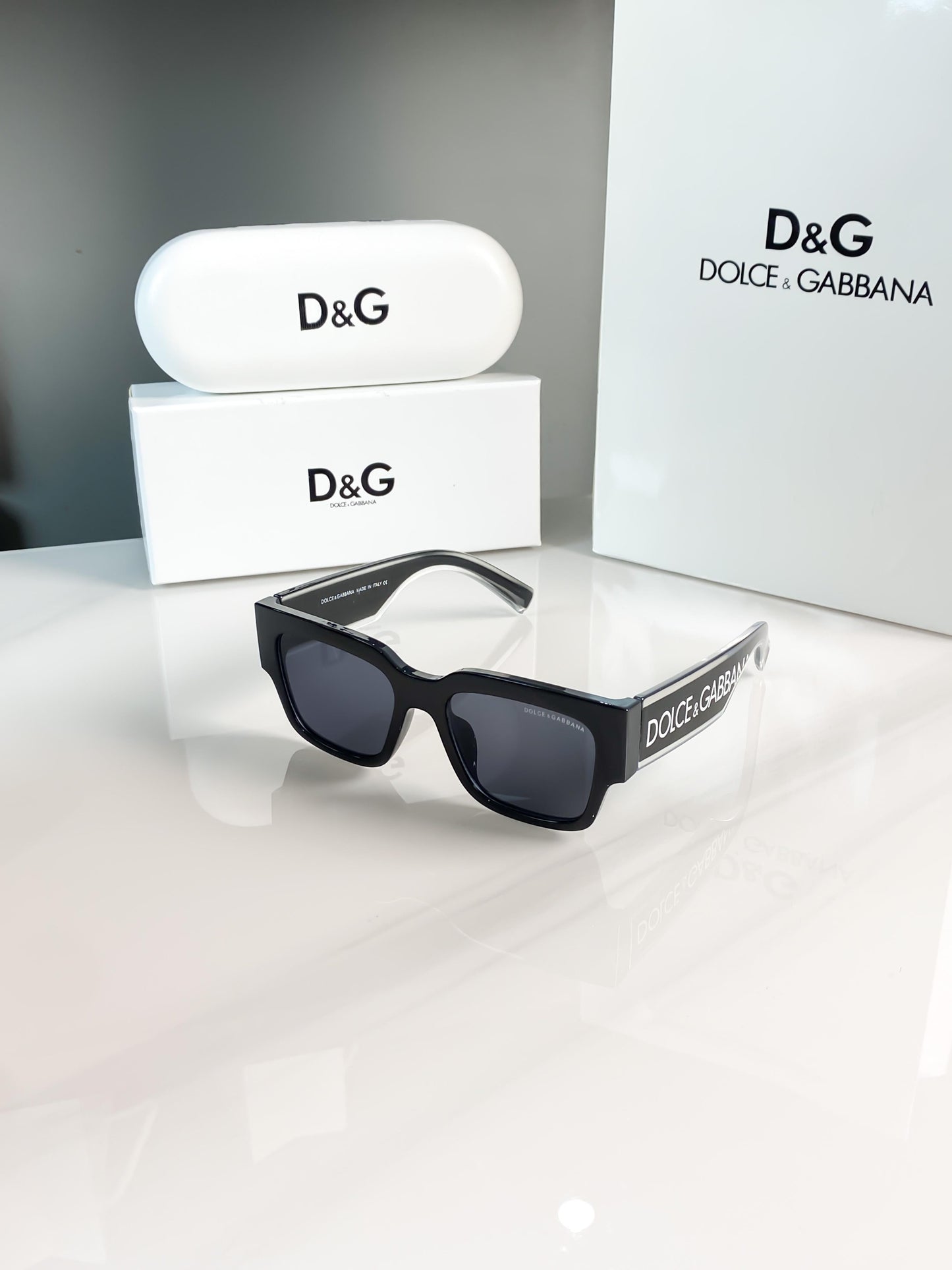 Dolce & Gabbana Sunglass