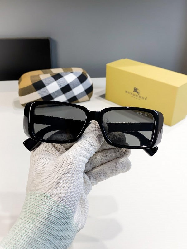 Burberry Sunglass