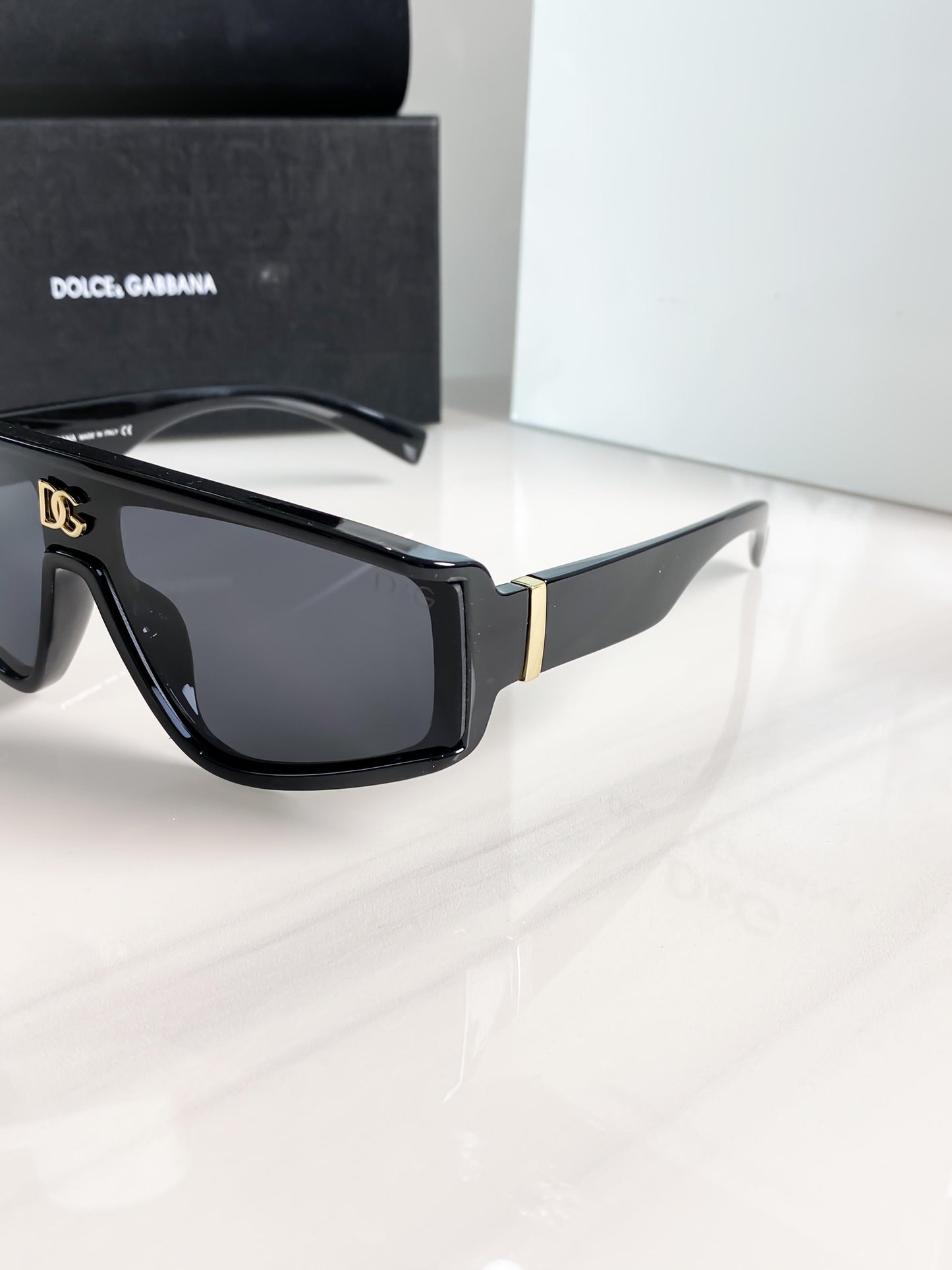 Dolce & Gabbana Sunglass